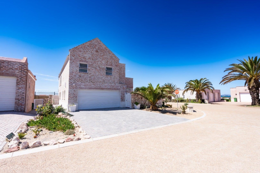 3 Bedroom Property for Sale in Bluewater Bay Western Cape